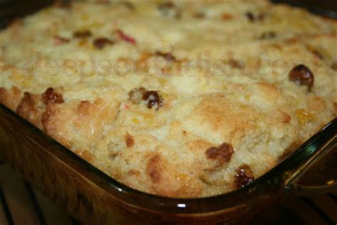old-fashioned-bread-pudding-deep-south-dish image