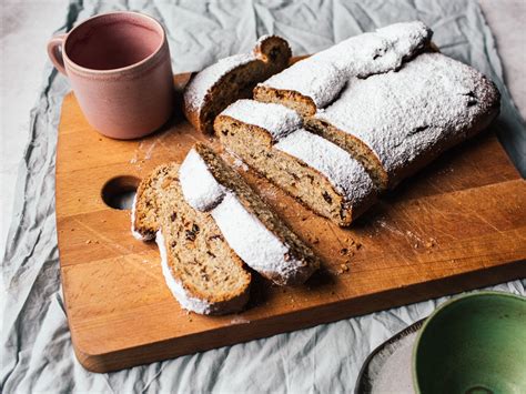 16-holiday-and-christmas-bread-recipes-and-sweet-loaves image