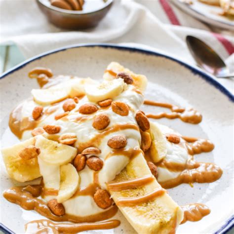 honey-peanut-butter-breakfast-banana-splits image