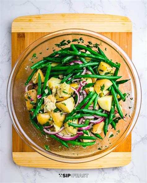 potato-green-bean-salad-with-red-wine-vinaigrette-sip image