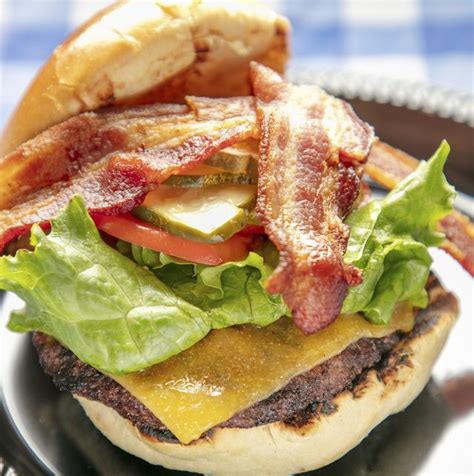 best-classic-bacon-cheeseburger-recipe-the-pioneer image