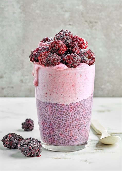 frozen-blackberry-banana-chia-seed-smoothie-my image