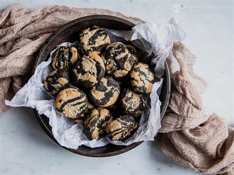 low-carb-tahini-swirl-cookies-ketodiet-blog image