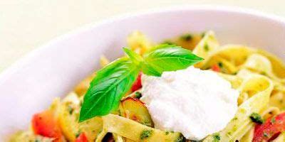 pasta-with-basil-and-summer-squash-good image