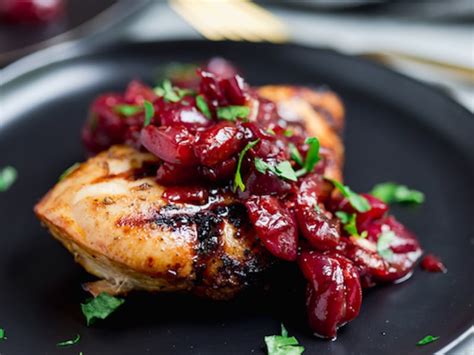 cherry-balsamic-sauce-and-grilled-chicken-honest image
