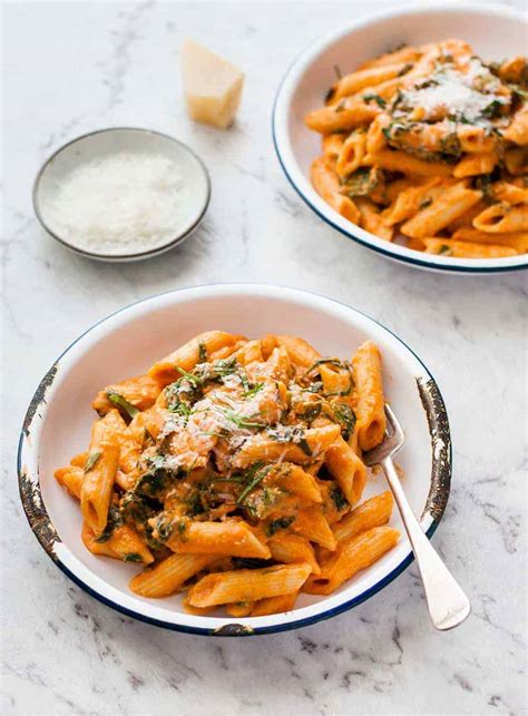 creamy-sun-dried-tomato-pasta-recipetin-eats image