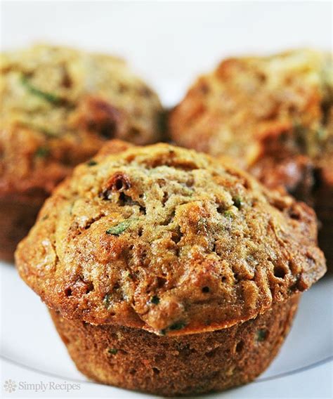 zucchini-muffins image
