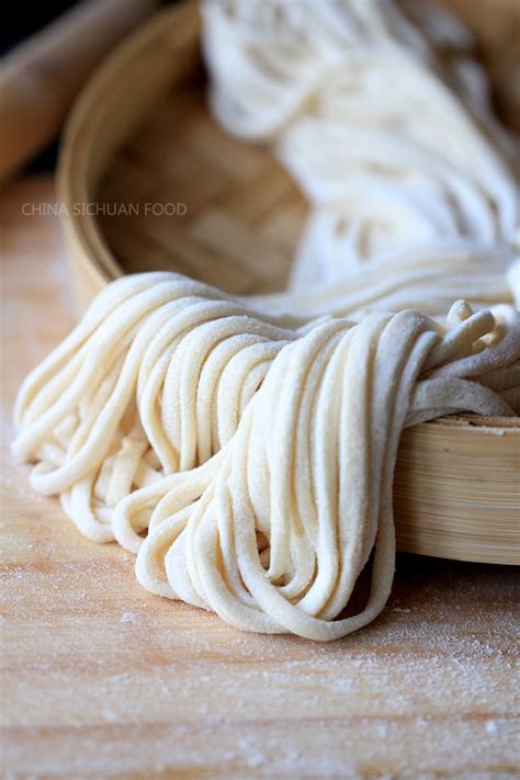 homemade-handmade-noodles-china-sichuan-food image