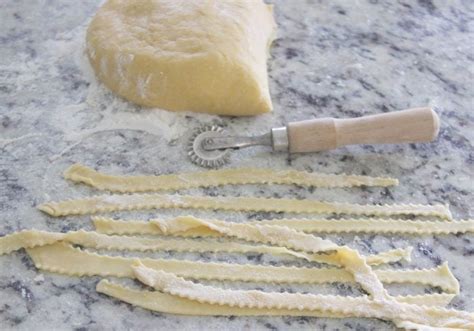 homemade-italian-pasta-noodles-recipe-cooking image