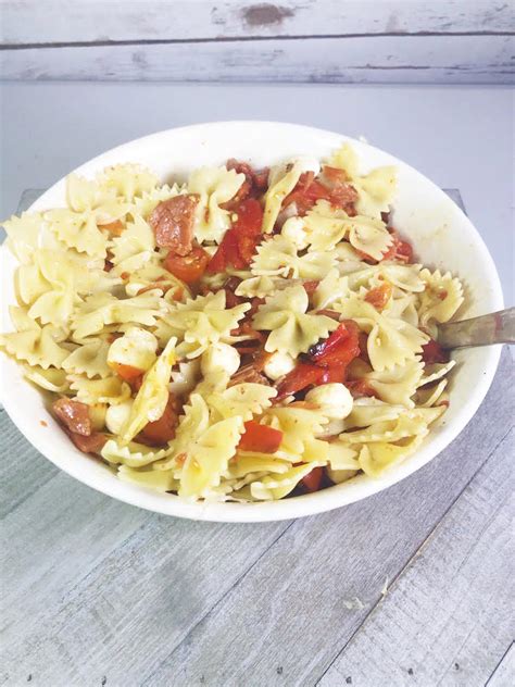 pasta-salad-with-roasted-peppers-and-mozzarella image