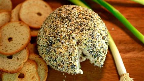 everything-bagel-cheese-ball-recipe-rachael-ray-show image