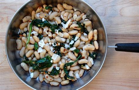 italian-white-beans-and-spinach-recipe-livestrongcom image