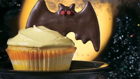 bat-cupcakes-recipe-pillsburycom image