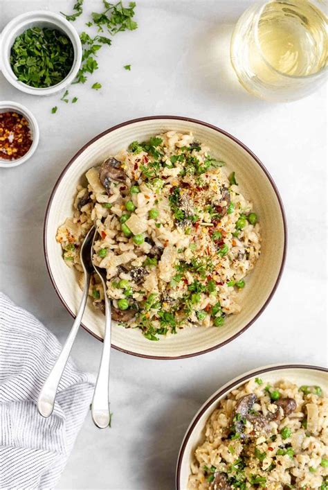 vegan-mushroom-and-pea-risotto-eat-with-clarity image