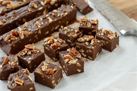 five-minute-chocolate-fudge-barefeet-in-the-kitchen image