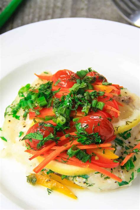 easy-baked-cod-with-vegetables-cod-en-papillote image