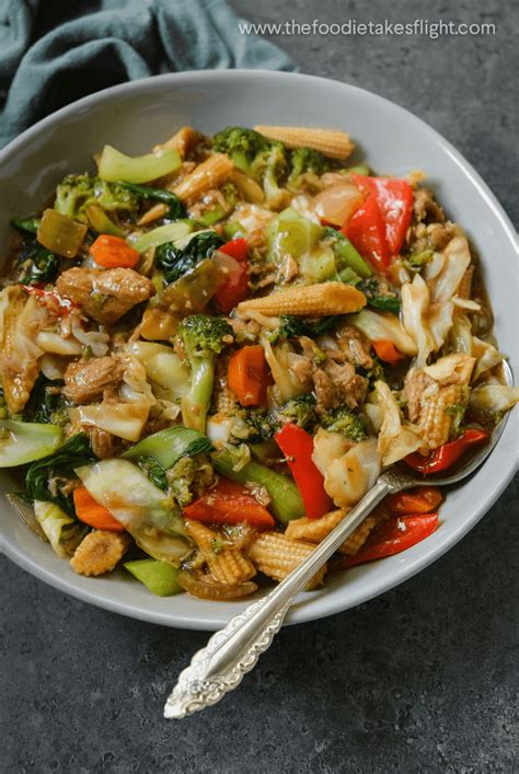 chop-suey-filipino-chinese-stir-fried-vegetables-the image