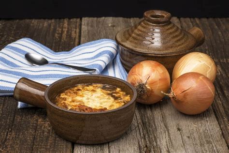 french-onion-soup-wine-pairing-recipe-good-pair image