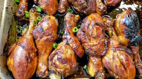sweet-and-sticky-chicken-drumsticks-recipe-flavorite image