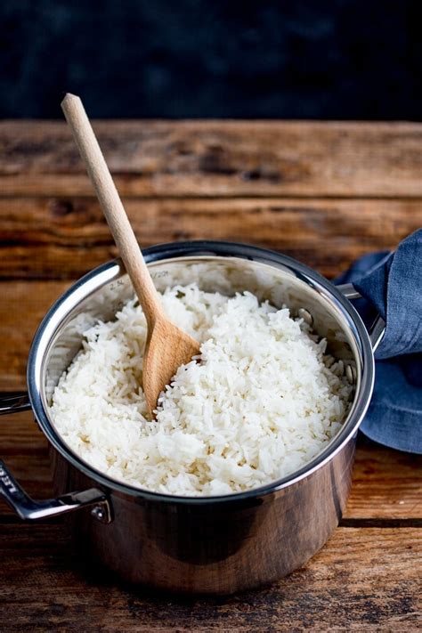 how-to-cook-rice-perfectly-nickys-kitchen-sanctuary image