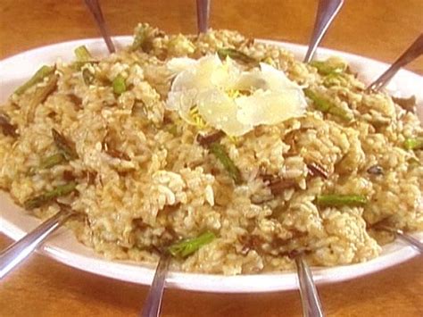 wild-mushroom-and-asparagus-risotto image