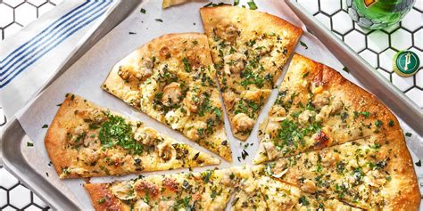new-haven-clam-pie-pizza-recipe-country-living image