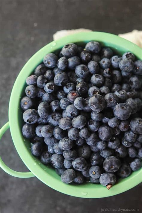 easy-ginger-blueberry-crisp-joyful-healthy-eats image