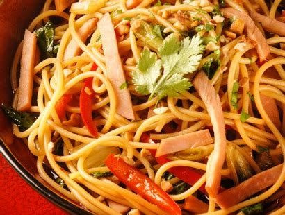 szechuan-style-lo-mein-jones-foodservice image
