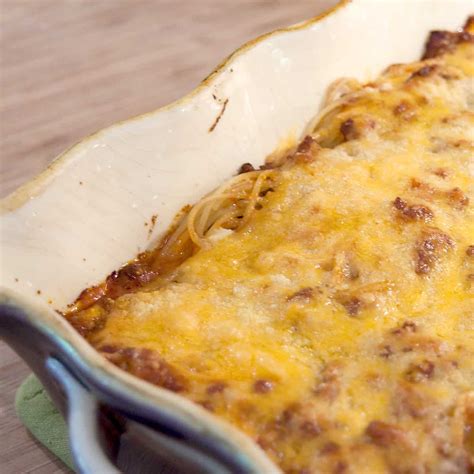 easy-baked-spaghetti-with-cheddar-cheese image