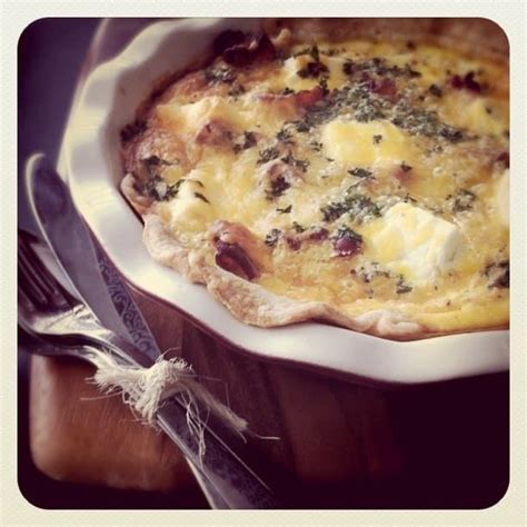 cream-cheese-caramelized-onion-and-bacon-quiche image