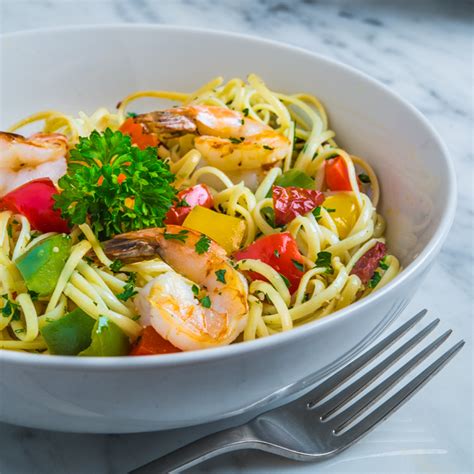 linguine-with-grilled-shrimp-and-peppers-southern image