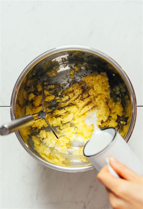 instant-pot-mashed-potatoes-no-drain-20-minutes image