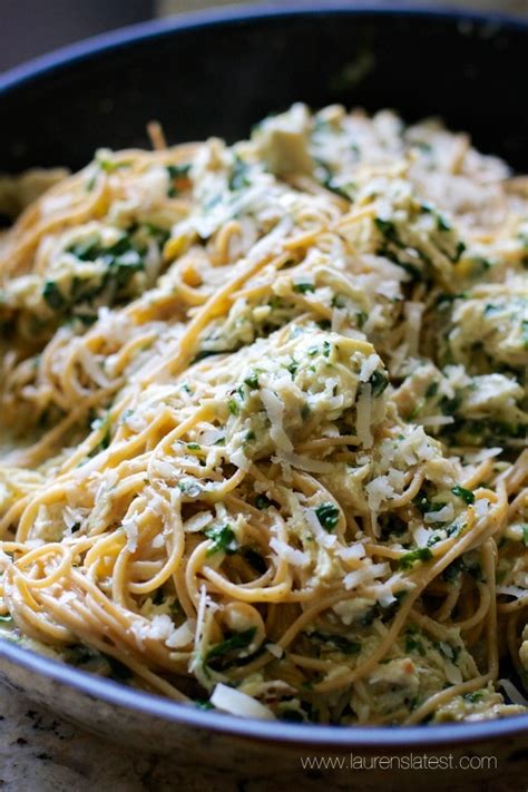 garlic-chicken-kale-spaghetti-laurens-latest image