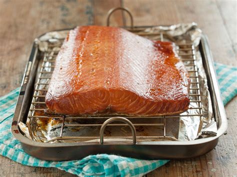 recipe-homemade-smoked-salmon image