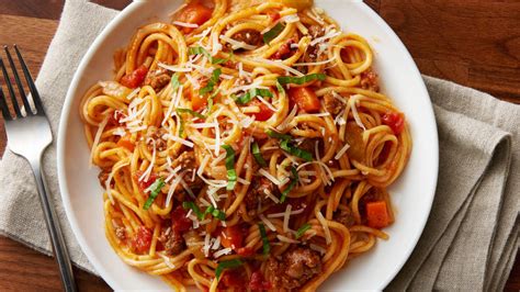 instant-pot-spaghetti-bolognese-recipe-pillsburycom image