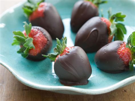 recipe-chocolate-dipped-strawberries-whole-foods image