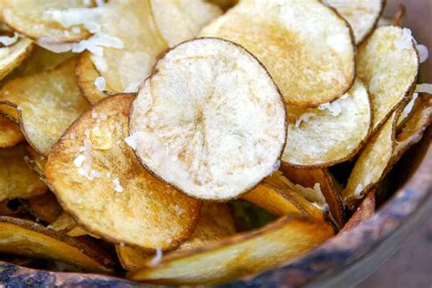 manchego-potato-chips-recipe-leites-culinaria image