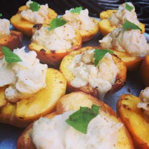 grilled-peaches-with-honey-mascarpone-cheese image