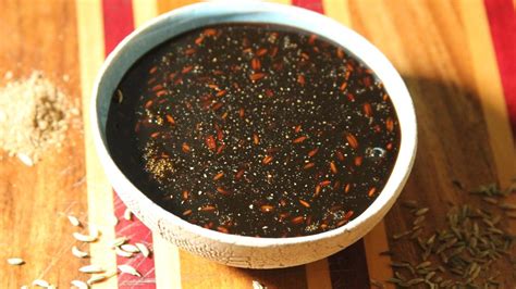 tamarind-chutney-a-delicious-vegan-samosa-sauce image