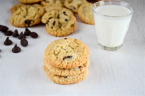 gluten-free-almond-flour-cookies-recipe-the-spruce image