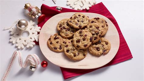 merry-cherry-and-bright-cookie-recipes-hersheyland image