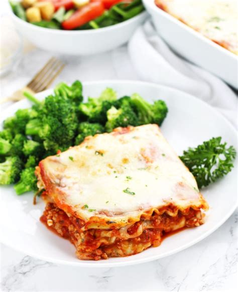 easy-spinach-turkey-lasagna-3-yummy-tummies image