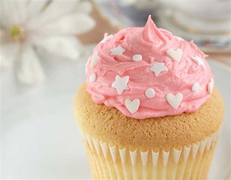 magnolia-bakery-cupcakes-recipe-petite-gourmets image