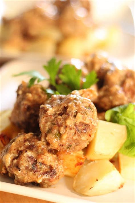 spanish-meatballs-with-almond-sauce-eat-good-4-life image
