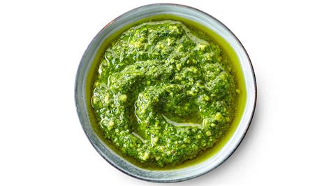 clinton-kellys-cilantro-mint-sauce-rachael-ray-show image