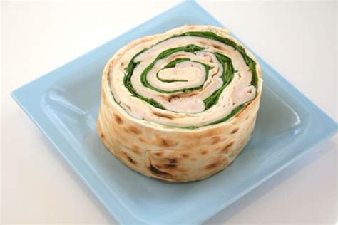 turkey-pinwheel-sandwich-with-spinach-and-boursin image