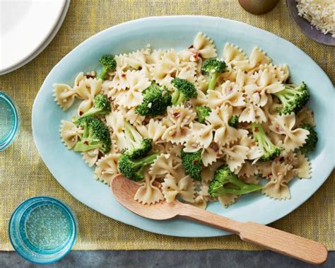 farfalle-with-broccoli-recipes-cooking-channel image