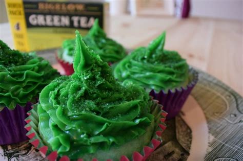 green-tea-cupcakes-with-sugar-topping-bigelow-tea image