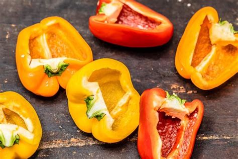 mediterranean-style-vegetarian-stuffed-peppers-the image