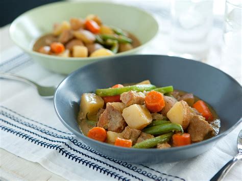 recipe-curried-pork-stew-with-potatoes-and-green-beans image